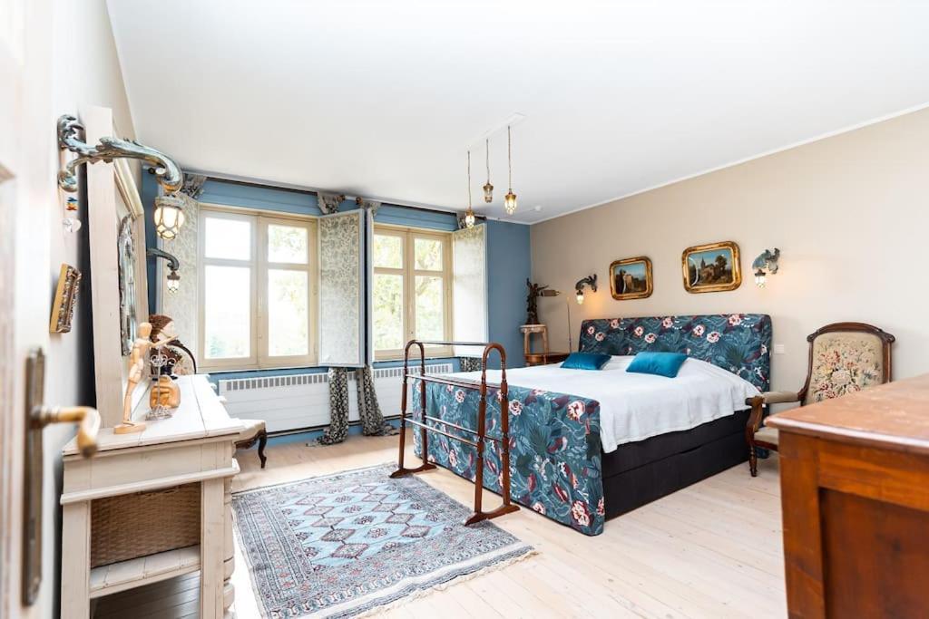 Luxury Raesborre Domain *